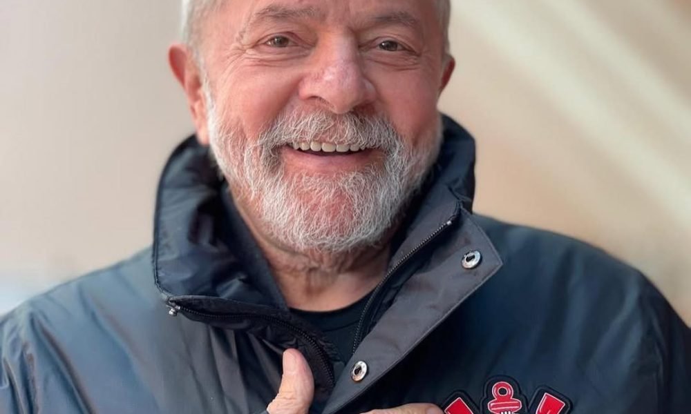Lula cita Corinthians em discurso após vitória e brinca: ‘Parece Bolsonaro, só perde’