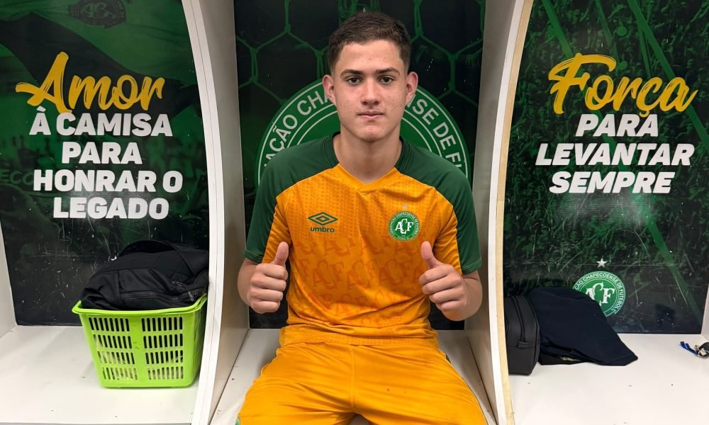 Talento de Felipe Lopes, Lucena é a nova promessa da Chapecoense para 2027