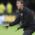 Cuca celebra campanha do Santos e projeta vaga na Libertadores