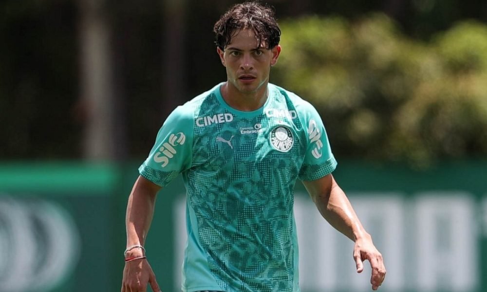 Palmeiras volta aos treinos de olho no jogo da Libertadores