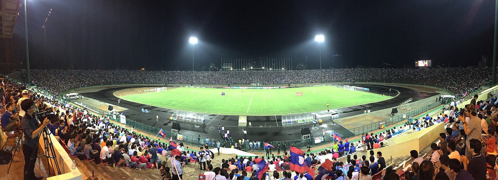 A football match at the Olympic Stadium, Phnom Penh (Chetra Chap, 2015).
