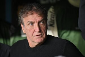 Cuca tenta encerrar jejum do Santos contra o São Paulo no Morumbis