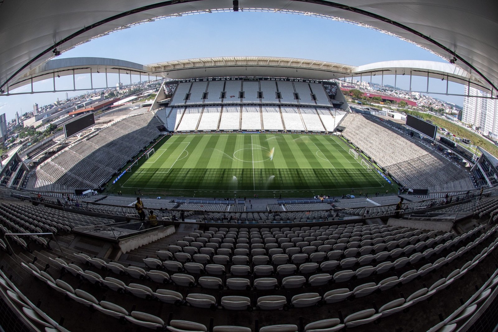 Corinthians e Hypera Pharma debatem valores de rescisão de naming rights da Arena