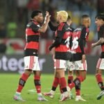 Análise: Flamengo responde rápido após eliminação, retoma liderança, mas convence só por 45 minutos