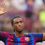 Manchester United avalia Alejandro Balde, do Barcelona