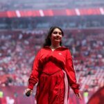 Alessia Cara esquece hino nacional do Canadá durante amistoso e viraliza