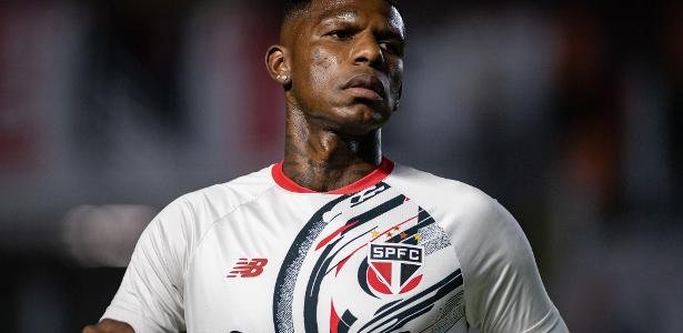 São Paulo: Arboleda vê '1º tempo maravilhoso', mas lamenta desconcentração