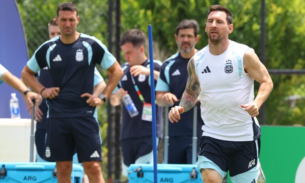 Scaloni critica nível de rivais em amistosos antes de despedida de Messi