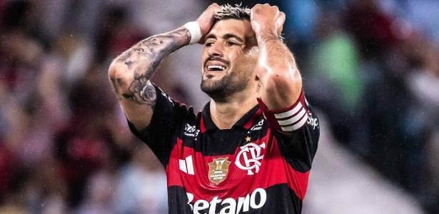 Jardim não garante volta de desfalques para decisão: 'Nenhum treinou ainda'