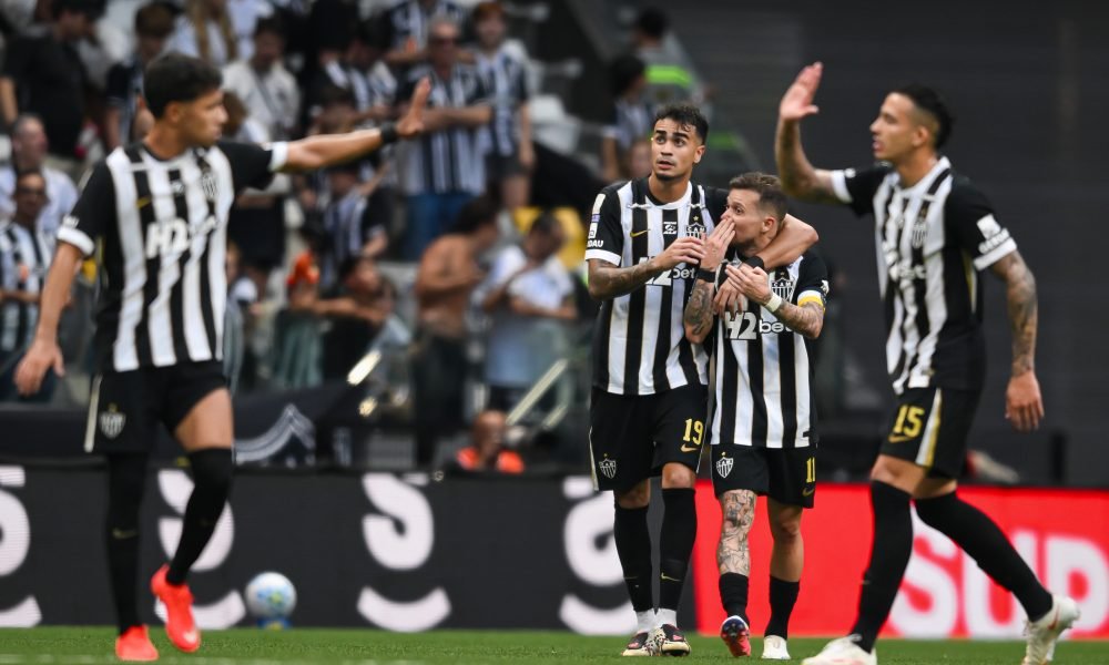 Atlético-MG enfrenta o Athletico na Arena da Baixada para encostar no G-5 do Brasileirão