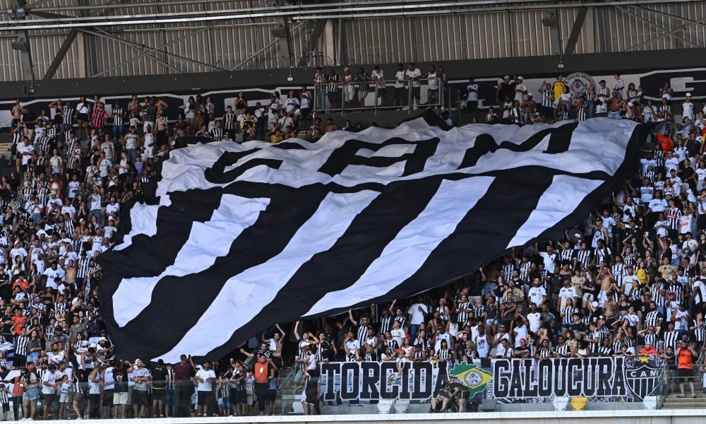 Atlético-MG tem sete jogadores pendurados antes de enfrentar Flamengo e Cruzeiro