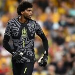 Ex-goleiro da Seleção critica Hugo Souza: 'Movimento de jogador amador'