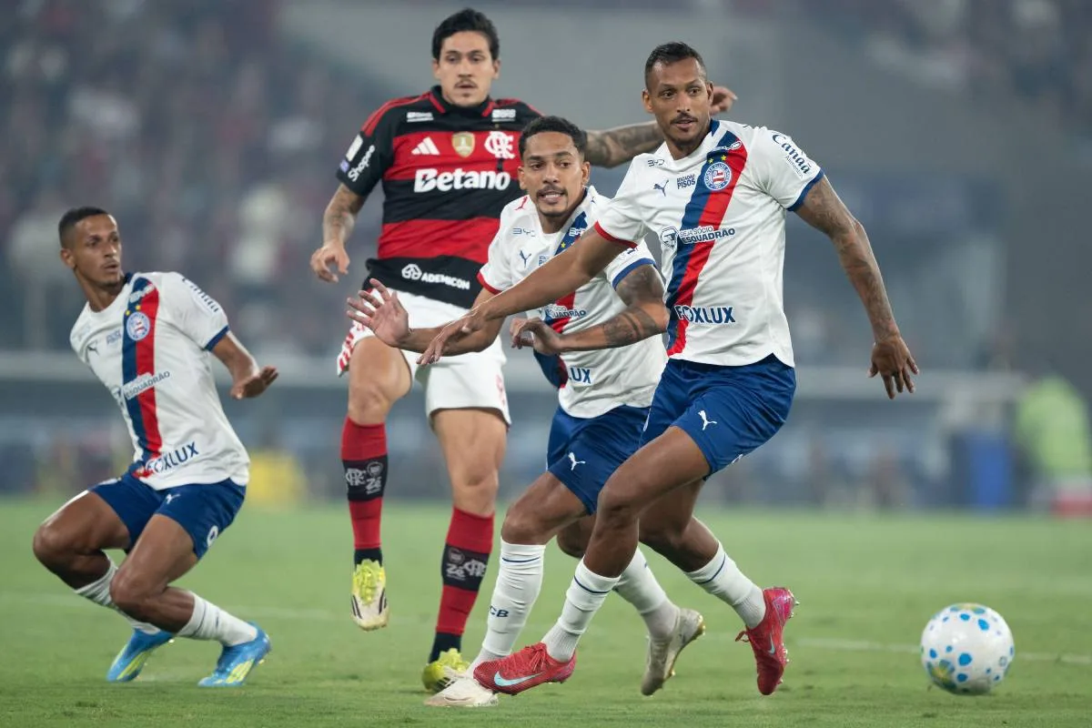 Futebol na TV hoje: domingo (18) tem Bahia x Flamengo e ligas europeias