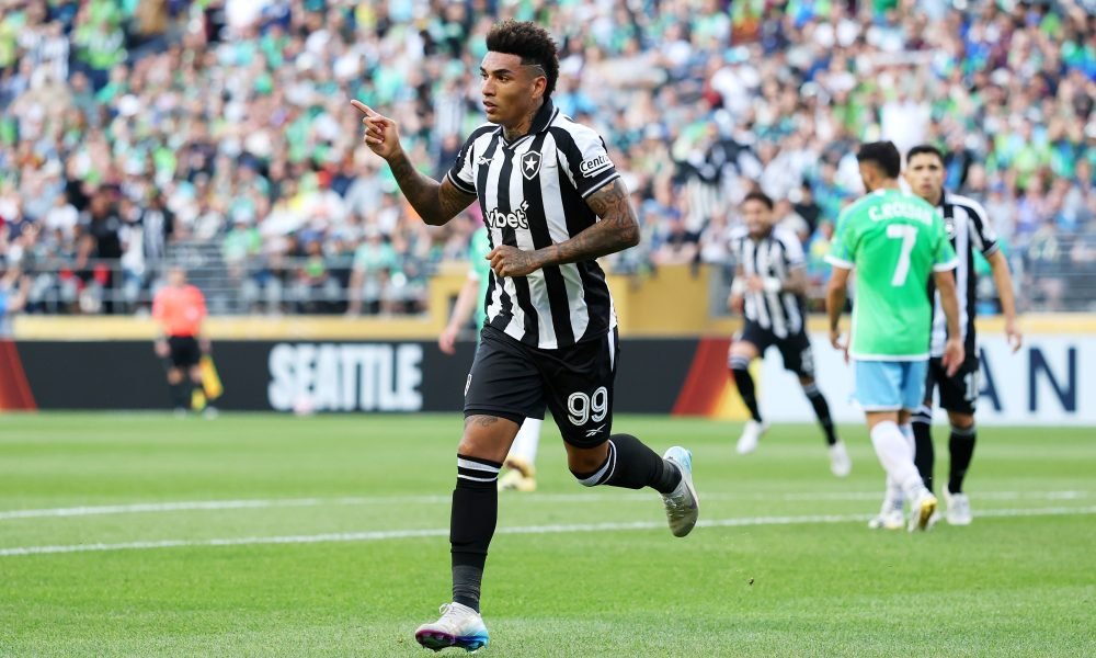 Igor Jesus responde se jogaria no Flamengo e reforça identificação com o Botafogo