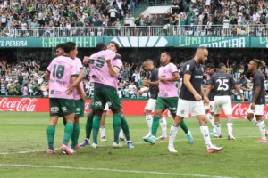 Botafogo empata com Coritiba e segue ameaçado no Brasileirão