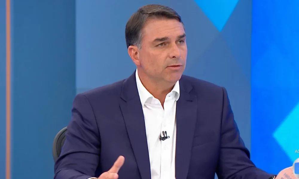 Clubes avaliam apoio a Flávio Bolsonaro após proibição das bets