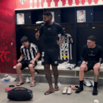 Bastidores do Santos: Festa e Rodinei após vitória sobre São Paulo
