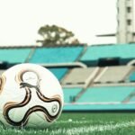 Presidente da Conmebol revela bola que será usada na final da Libertadores entre Palmeiras e Estudiantes