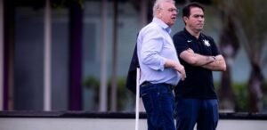 Corinthians: Rômulo vê 'trama do apocalipse' em crise