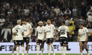 Corinthians x Vitória: escalações, retrospecto e momento das equipes