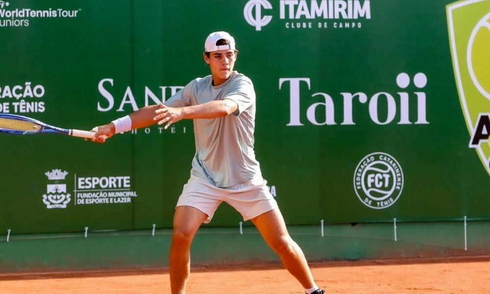 Catarinenses brilham no primeiro dia da chave principal da ADK Juniors Cup - 17ª Copa Santa Catarina de Tênis - em Itajaí (SC)