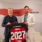 Flamengo anuncia renovação de contrato de Danilo até dezembro de 2027