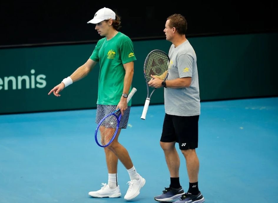 De Minaur terá Hewitt como reforço temporário em sua equipe