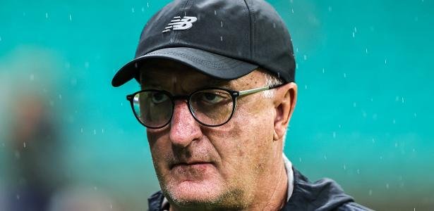 Dorival vê 'erros coletivos' em derrota e nega problema tático no São Paulo