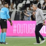 Tite é absolvido por unanimidade no STJD e poderá voltar ao comando do Botafogo contra a Chapecoense