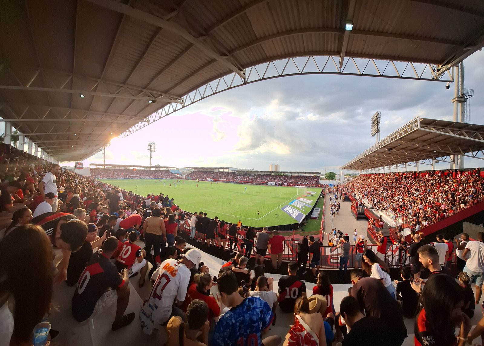 Estádio Antônio Accioly, casa do Atlético-GO