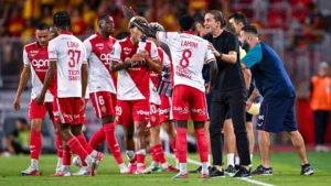 Filipe Luís é “invencível” no Monaco, diz jornal espanhol
