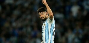 Flaco entra e faz 1º gol pela Argentina após 'nem estar no banco'; entenda