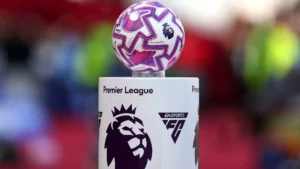 Futebol inglês: 32 clubes não durariam um mês sem aportes