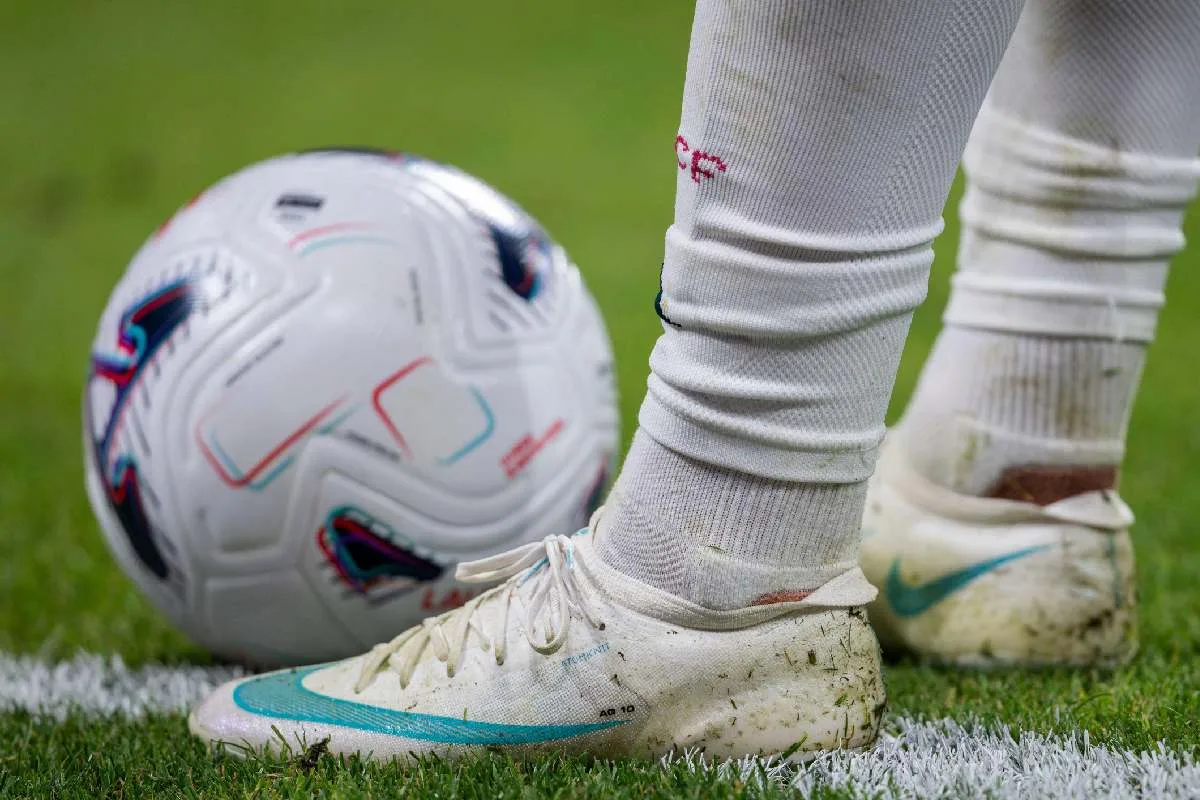 Futebol na TV hoje: veja a sexta-feira (16) com Brasileirão e La Liga