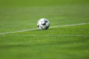 Futebol na TV hoje: quarta-feira (14) tem Fluminense x Palmeiras e Champions