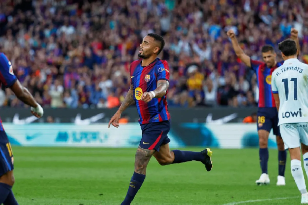 Gabriel Jesus supera Neymar e Ronaldinho em início pelo Barcelona | Torcedores