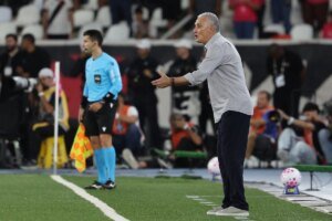 Tite analisa derrota do Botafogo e aponta falta de calma nas conclusões