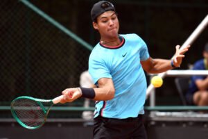 Guto avança às quartas na Bolívia e terá o melhor ranking da carreira