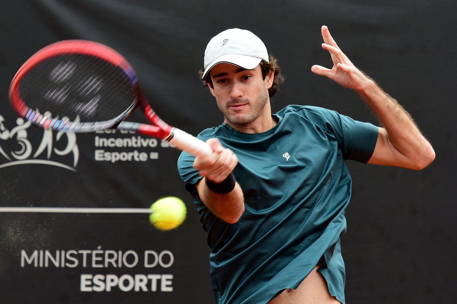 Heide é superado por argentino e fica com o vice em Curitiba