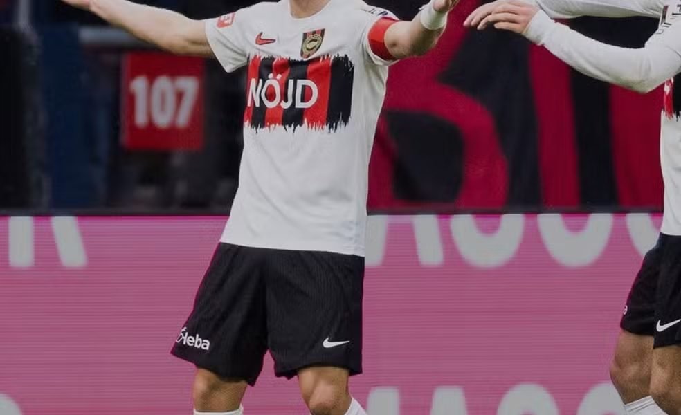 Jogo tem 11 gols no segundo tempo e vitória no último lance na Europa