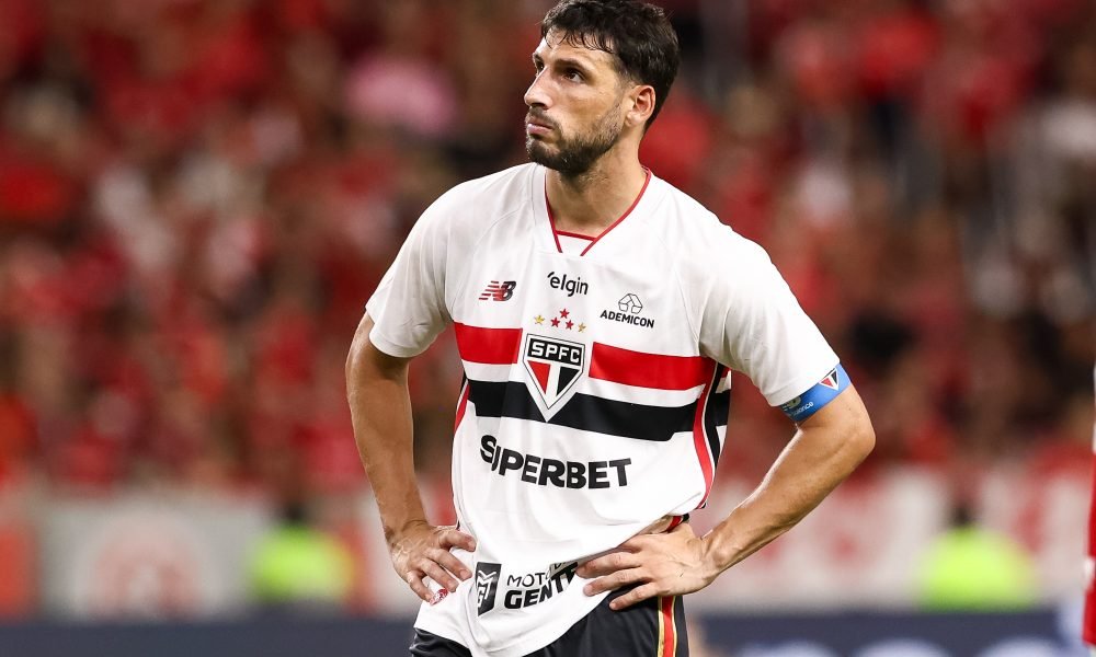 Calleri aponta problema do São Paulo após nova derrota no Brasileirão