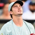 João Fonseca se lamenta durante jogo em Montreal, no Canadá