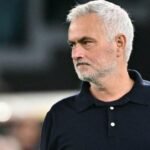 José Mourinho, técnico do Real Madrid, comandando o time contra a Roma, pela Liga dos Campeões