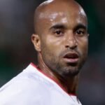 Lucas Moura voltará ao banco de reservas do São Paulo na partida contra o Vitória