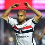 São Paulo prepara teste decisivo para Lucas Moura antes do Vitória