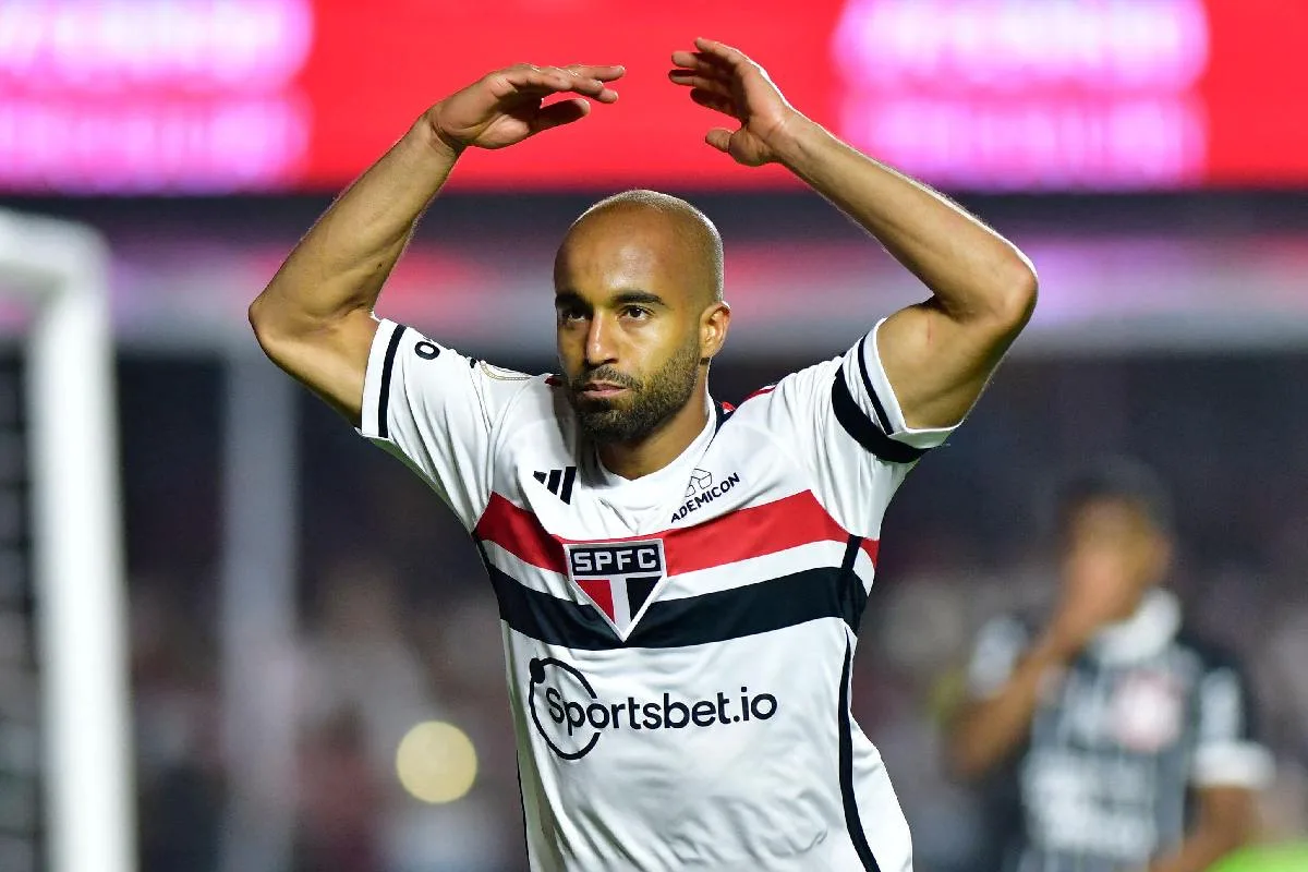 São Paulo prepara teste decisivo para Lucas Moura antes do Vitória