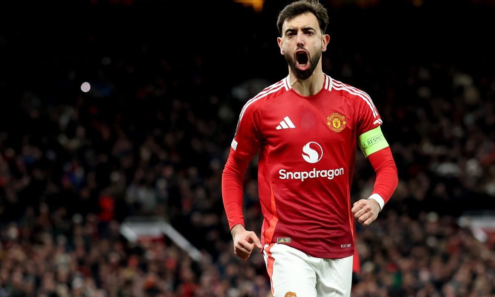 Crise no Manchester United: Bruno Fernandes questiona tática de Carrick, que rebate com cobrança dura