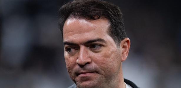 Marcelo Paz diz que quer novo técnico do Corinthians antes do Dérbi