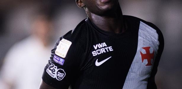 Herói do Vasco fala em 'suco de raiva' após queda e crava: 'Sou talentoso'