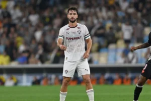 Martinelli intensifica tratamento e pode reforçar o Fluminense contra o Palmeiras